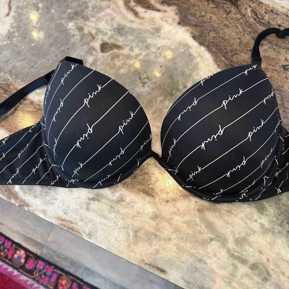 PINK Victoria's Secret wear everywhere super push-up bra 36D has wear